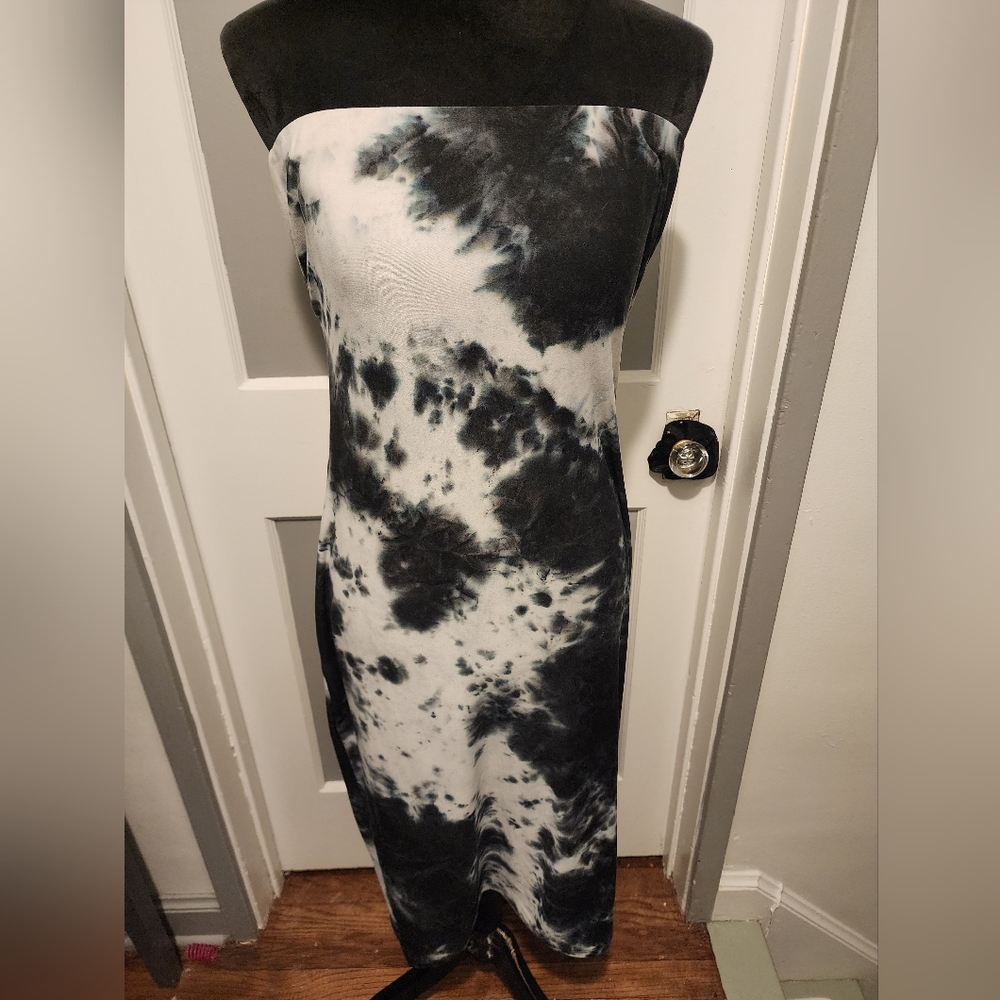 Derek Heart Monochrome Strapless Dress